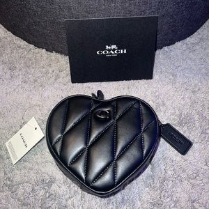 Coach Heart Crossbody 14 With Pillow Quilting 🖤